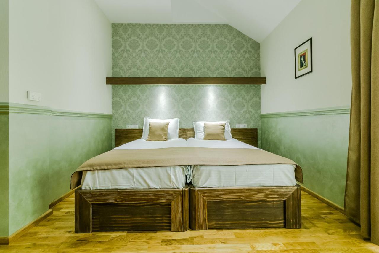 Hotel Marina Pucioasa Extérieur photo