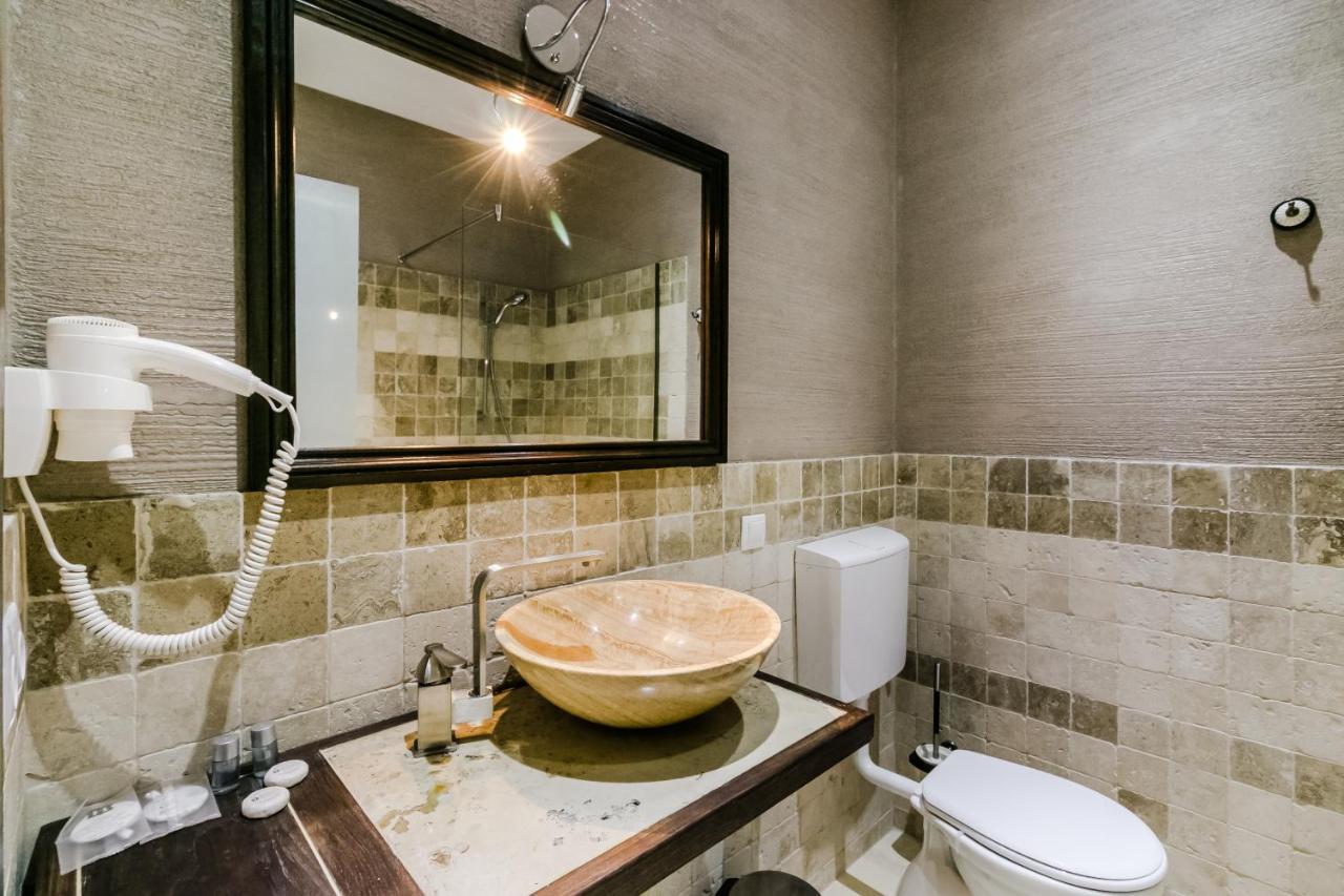 Hotel Marina Pucioasa Extérieur photo